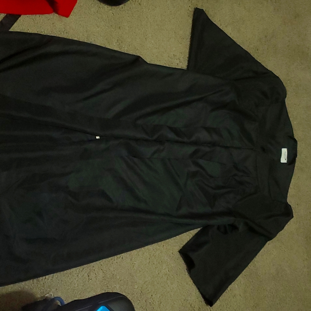 Graduation gown
